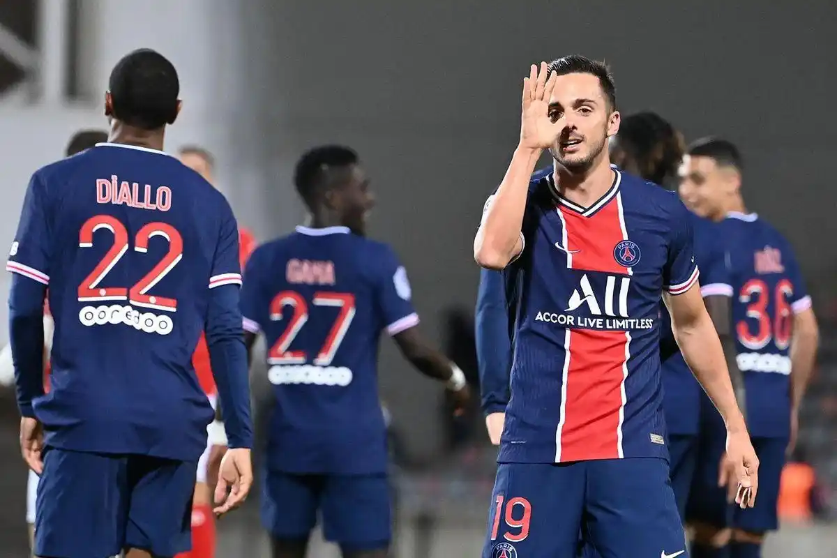 华体会登陆-巴黎圣日耳曼险胜那不勒斯，德布劳内梅开二度意甲的简单介绍