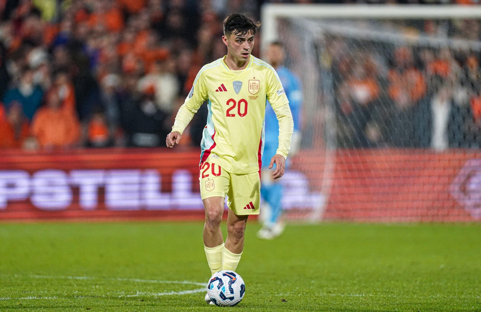 包含荷兰队冲击欧国联挑战赛四分之一决赛的词条