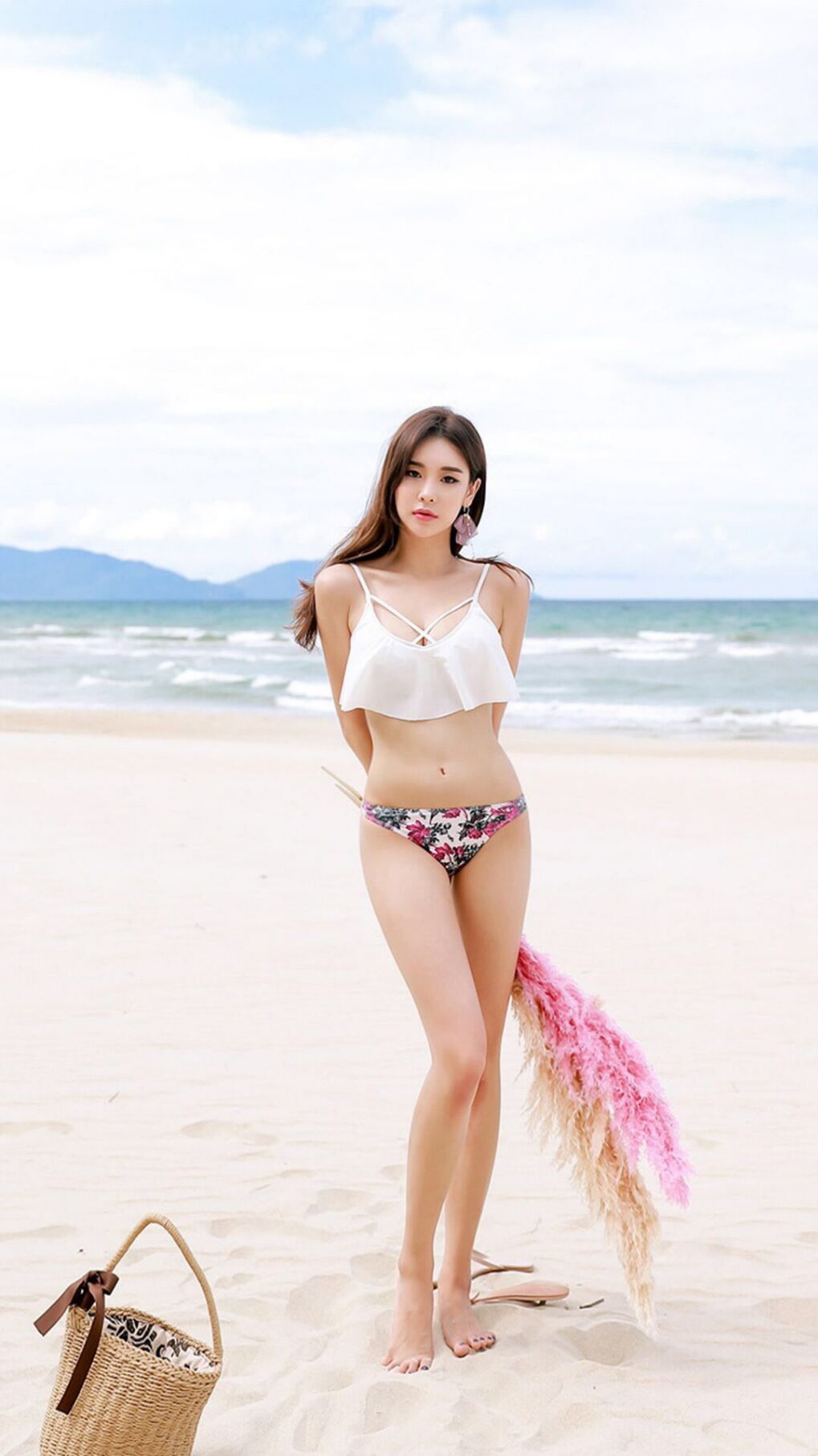 当三分球还在空中，克莱就已转身—在命运虎口夺回唯一的勇士